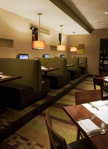Holiday Inn Olathe Medical Center Екстериор снимка