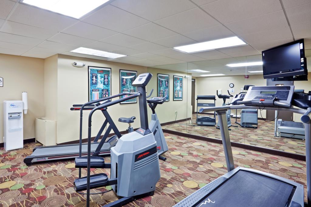 Holiday Inn Olathe Medical Center Съоръжения снимка