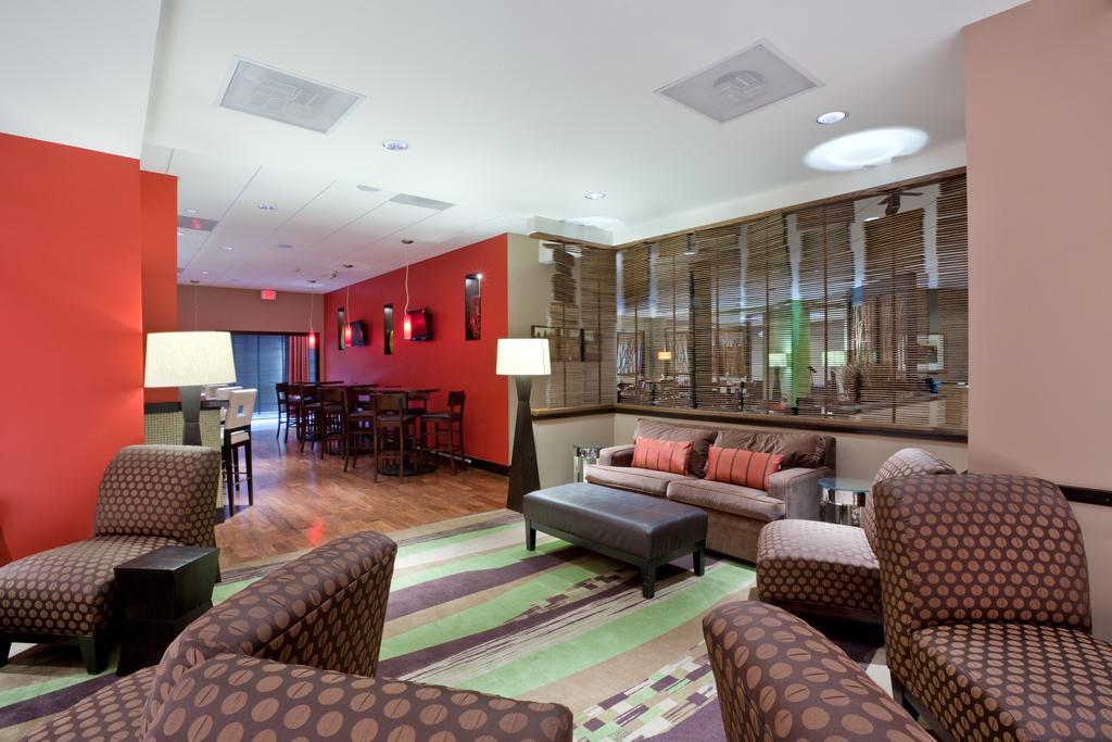 Holiday Inn Olathe Medical Center Интериор снимка