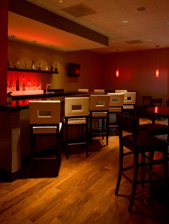 Holiday Inn Olathe Medical Center Ресторант снимка